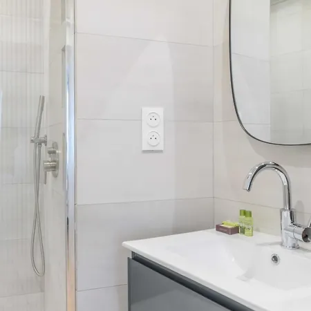 Charming Near Nation Apartamento Paris